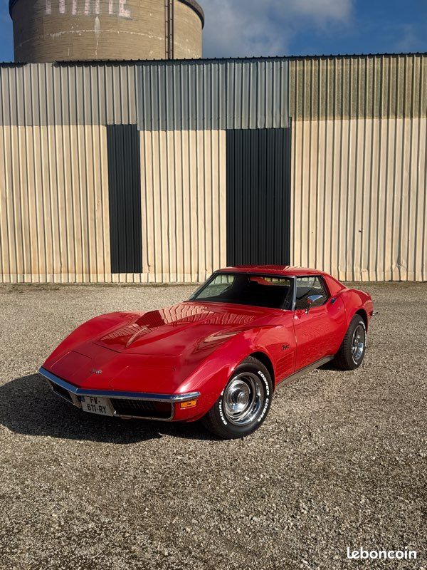 Corvette c3 stingray v8